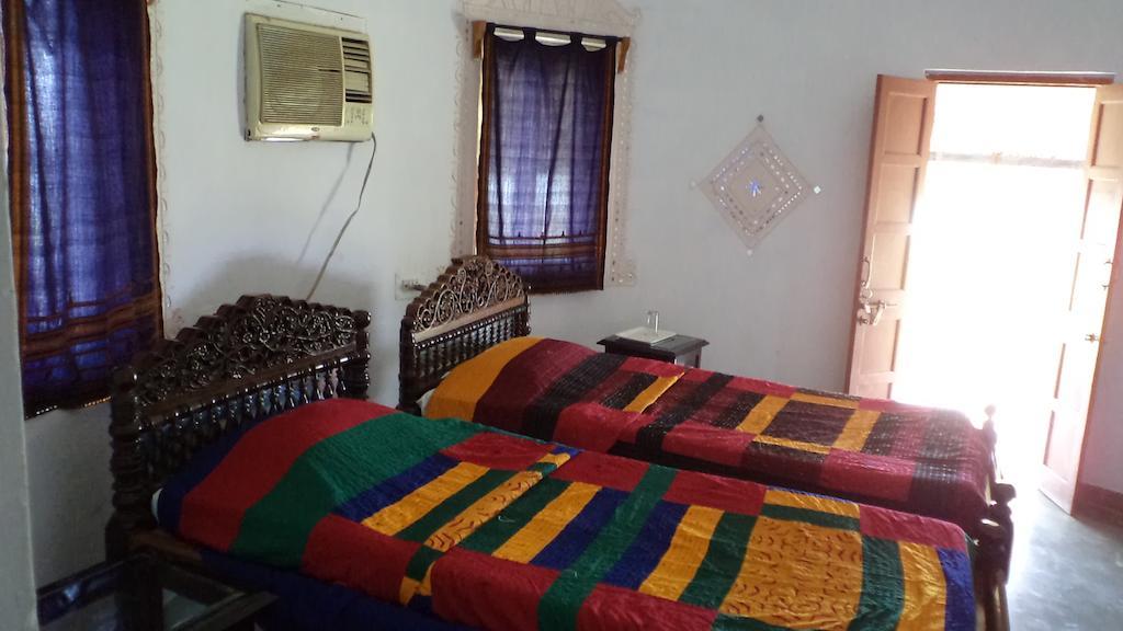 Kutch Safari Lodge Bhuj Bilik gambar